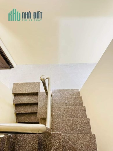 Nhà Quận 3, Bàn Cờ, 30m2, khu vực kinh doanh nhộn nhịp ngày đêm, nhích 5 tỷ