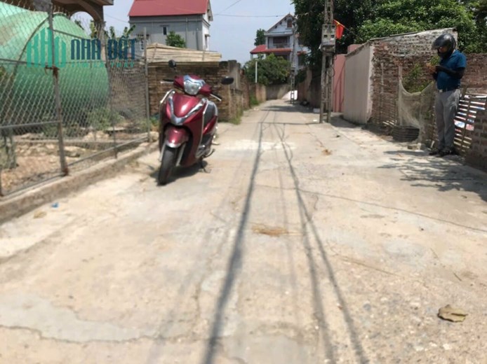 Cắt lỗ lô 73m² trục chính Yên Ninh, Hiền Ninh, Sóc Sơn, đường thông 5m. Lh 0981568317