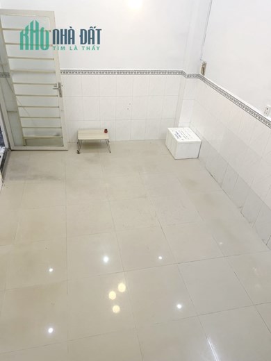 Cho thuê NNC 2 Tầng hẻm 290A Dương Bá Trạc P1Q8 - Giá : 6 Triệu