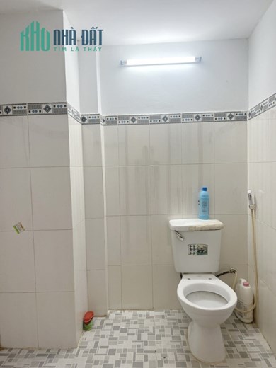 Cho thuê NNC 2 Tầng hẻm 290A Dương Bá Trạc P1Q8 - Giá : 6 Triệu