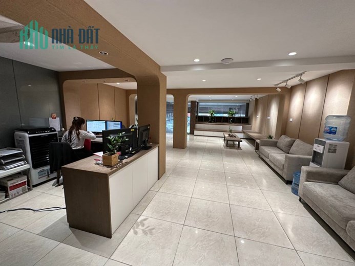 Cho thuê nhà nhà MP Lò Đúc 120m x 6 tầng, MT 6m, có hầm, thang máy, PCCC , giá 120 triệu