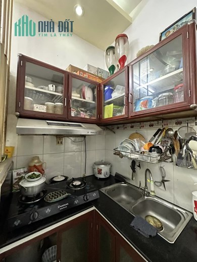 GIÁ CHỈ CÒN 4.2 TỶ. HUỲNH VĂN BÁNH - PHÚ NHUẬN - 4.2M x 5M - 2 TẦNG - CÁCH 1 CĂN RA MẶT TIỀN