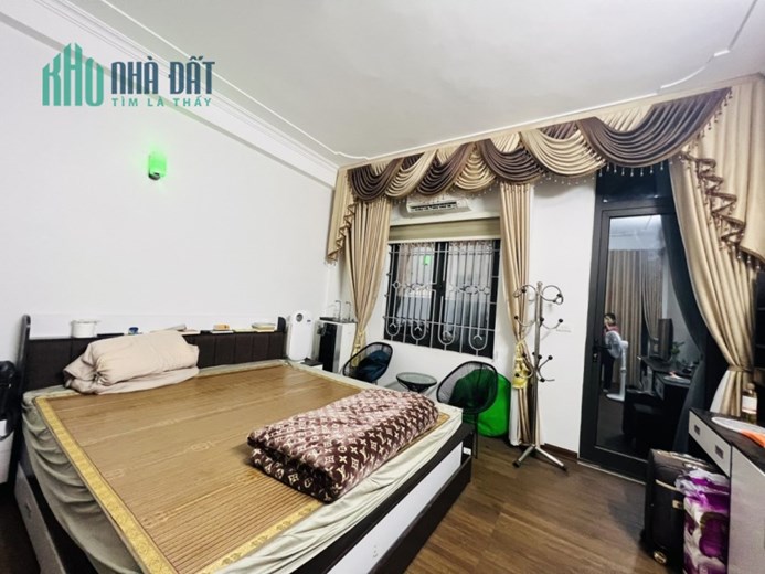 Bán nhà khu Kim Đồng, Hoàng Mai 45m2, 5T nhà đẹp- ngo nông- oto giá 3 tỷ 7.