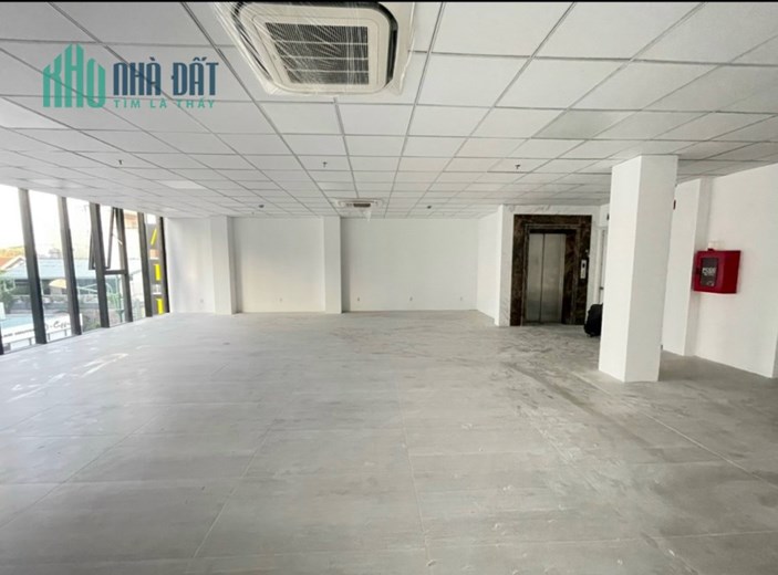 Cho thuê tòa nhà ACOT Building làm văn phòng,(5 tầng)  Giá  12$/1m, mới tinh, Phường 2, Tân Bình