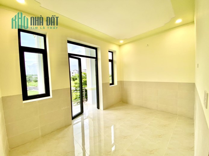 Bán Nhà ở Thành phố Tân Uyên, mới xây, 3 phòng ngủ