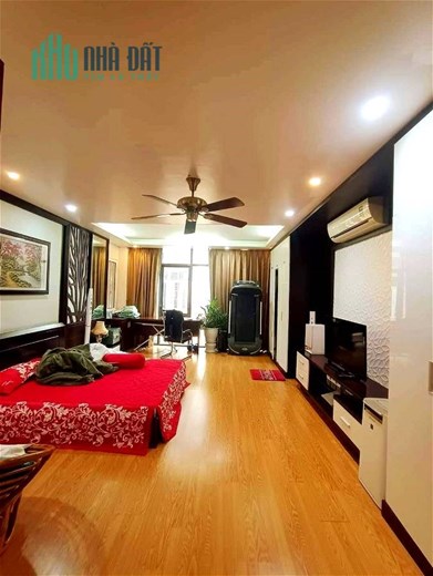 54m Mặt Tiền 5m Giá 5.9 Tỷ Phố Chùa Bộc. Nhà Dân Tự Xây Chắc Chắn. Ô Tô Đỗ Sát Cửa. Chủ Thiện Chí