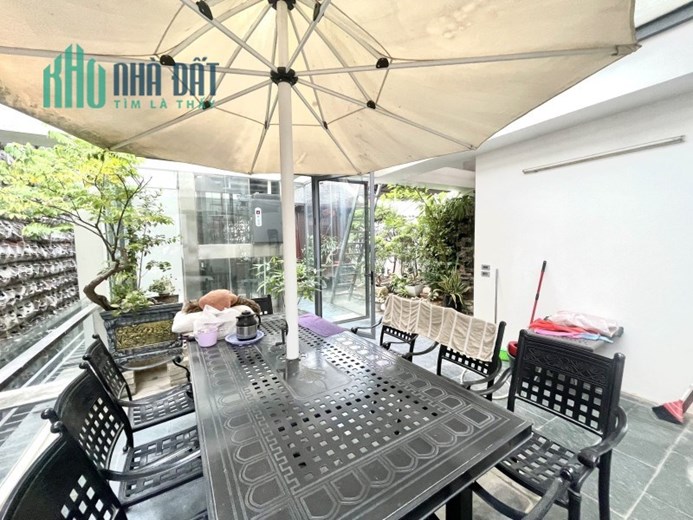 BÁN BIỆT THỰ LÁNG HẠ - VÍP NHẤT BA ĐÌNH, DT 170M, 6 TẦNG, MẶT TIỀN 8.5M, Ô TÔ, THANG MÁY, TẶNG NỘI