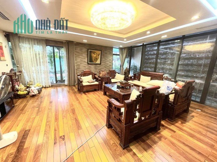 BÁN BIỆT THỰ LÁNG HẠ - VÍP NHẤT BA ĐÌNH, DT 170M, 6 TẦNG, MẶT TIỀN 8.5M, Ô TÔ, THANG MÁY, TẶNG NỘI