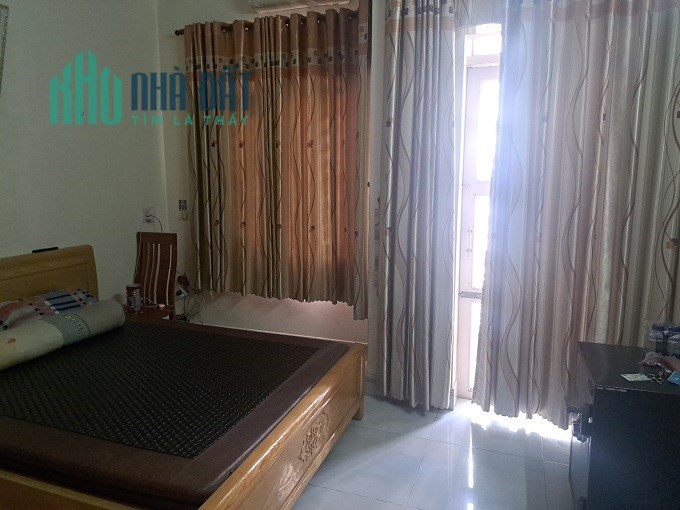 Hẻm 8m thông tứ phía Pham Văn Bạch, P15, Tân Bình, 92m2. 5 tầng, giá rẻ.