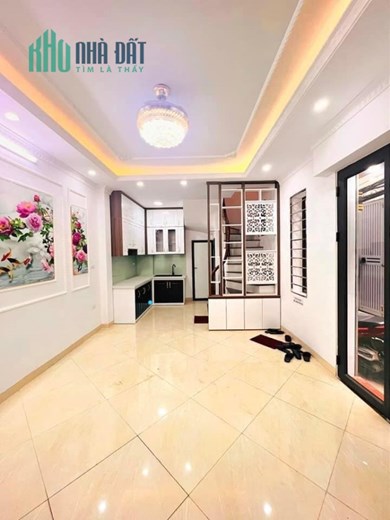 BÁN NHÀ BÁT KHỐI LONG BIÊN 5T Ở NGAY CHỈ 2,55TỶ.