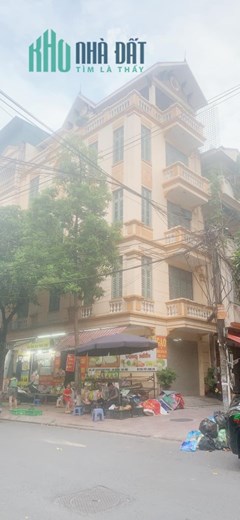Bán Nhà Mặt Phố Trung Tâm Quận Ba Đình. Khu VIP Toàn Quan Chức. Diện tích 41m2 x 3 Tầng, Lô Góc 2