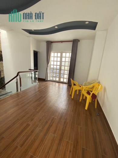 Bán nhà Mặt tiền KD đường Linh Trung Thủ Đức, ngay  XLHN, dt 240 m² Giá 23 Tỷ
