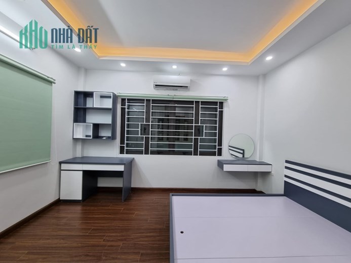 CHÍNH CHỦ CẦN BÁN NHÀ GẦN Time City 5 TẦNG ÔTÔ ĐẬU CỬA NHÀ - LÔ GÓC 2 MẶT ĐỀU LÀ NGÕ DT: 45M2 4 NGỦ