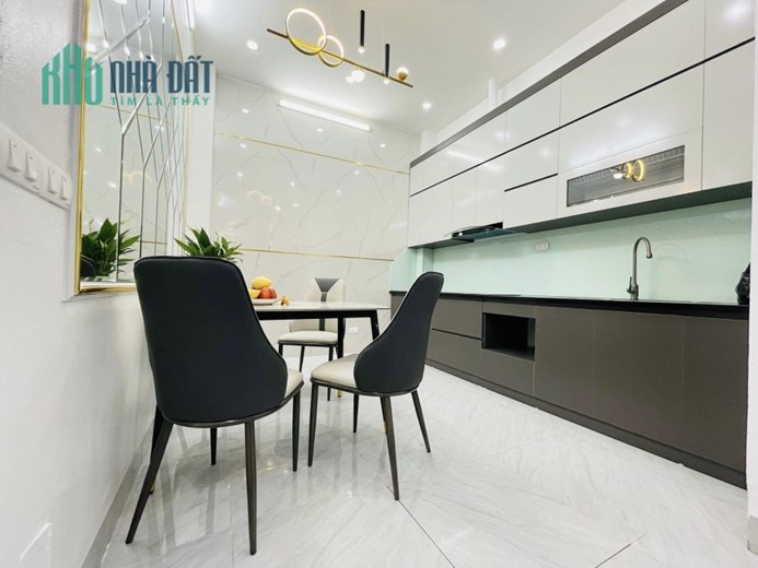 Bán nhà Đại Từ, Hoàng Mai 39m, 4T, ngõ to rộng thoáng, ba gác đỗ cửa, nhà đẹp, full nội thất chỉ 4