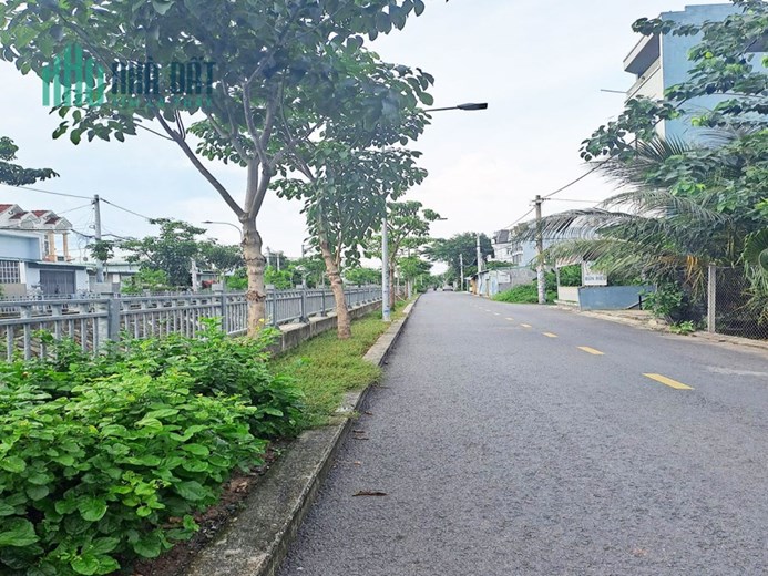HIẾM - NGANG GẦN 7M, 85M2, 2 TẦNG, 6 PN - HXH TRÁNH THÔNG GẦN TRƯỜNG THPT THẠNH LỘC Q12, HƠN 4 TỶ.