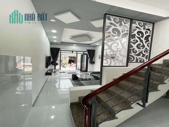 HIẾM - NGANG GẦN 7M, 85M2, 2 TẦNG, 6 PN - HXH TRÁNH THÔNG GẦN TRƯỜNG THPT THẠNH LỘC Q12, HƠN 4 TỶ.