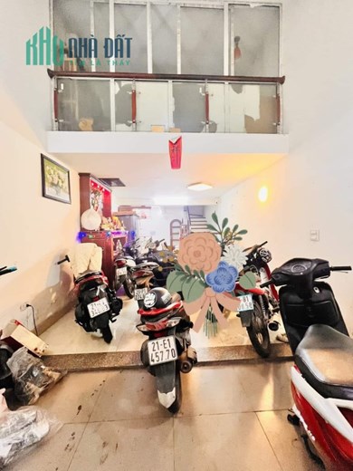 Bán nhà Trần Khát Chân, Hai Bà Trưng 45/50m 5T, mặt ngõ kinh doanh, thuê 16tr/th.