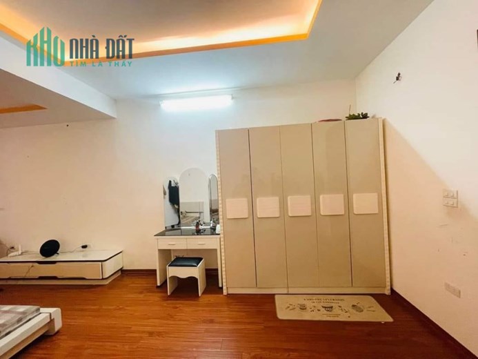 Bán nhà Trần Khát Chân, Hai Bà Trưng 45/50m 5T, mặt ngõ kinh doanh, thuê 16tr/th.