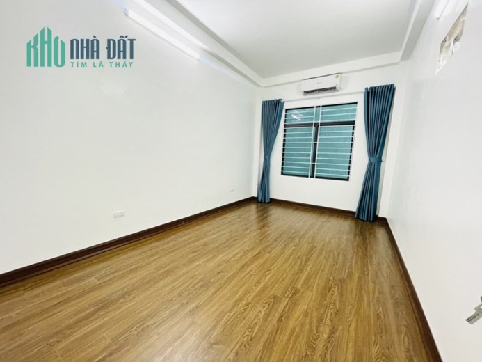NHÀ MẶT NGÕ TẠI ĐẠI TỪ THỘC QUẬN HOÀNG MAI 39M2; 4 TẦNG VỚI GIÁ 4,15 TỶ
