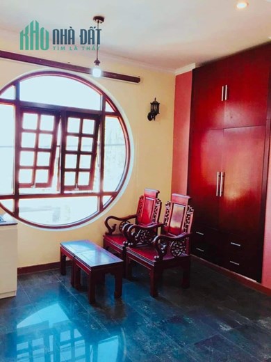 Chính chủ đi định cư nước ngoài nhượng lại cho người có duyên căn biệt thự 3 tầng Lô góc 2 mặt tiền
