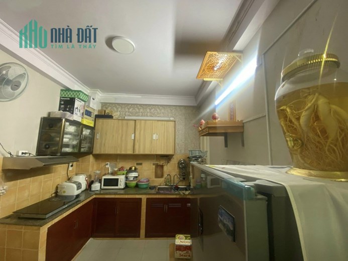 [DOANH THU 20TR/TH] THÍCH QUẢNG ĐỨC, 4 TẦNG, 6PN, 2 CĂN RA HẺM XE TẢI