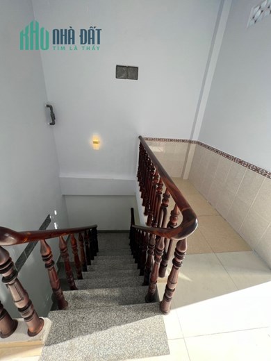 Cho thuê nhà đẹp sát MT Lũy Bán Bích quận Tân Phú 4 x14 -3T BTCT 10 triệu