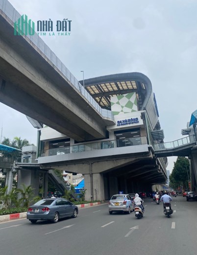 Nhà Mặt Phố Quang Trung, ngã tư Văn Phú. 40m2, Mt KD 3.1m, 4 tầng, vỉa hè 7m, giá 6.2 tỷ