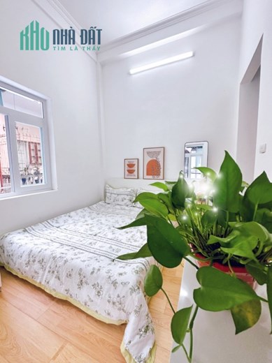 Sở hữu nhà Đặng Văn Ngữ, oto đỗ cổng, 2 thoáng trước sau, 35m2 x 5 tầng, chỉ 5 tỷ