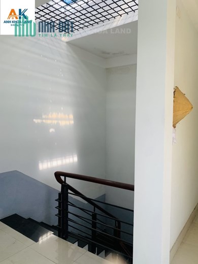 NHÀ GIÁ RẺ CHẤT LƯỢNG TÔT- GẦN ĐH CẢNH SÁT - 83.5M - NGANG 5M