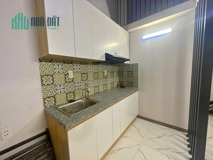 Nhỉnh 2 tỷ có ngay nhà đẹp Bình Thạnh 3 tầng, đầy đủ công năng
