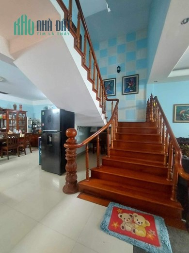 Bán nhà gần biển Mỹ Khê MT Mai Thúc Lân Đà Nẵng 140m2 3 tầng Giá chỉ 1X Tỷ