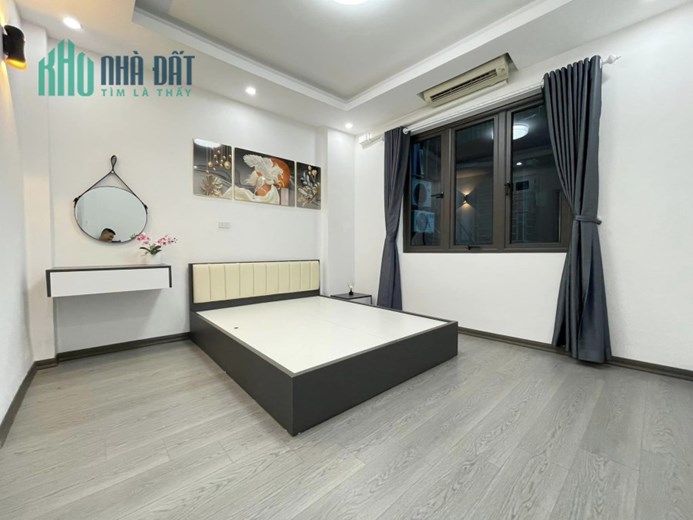 SIÊU HIẾM CẦU GIẤY -  GẦN PHỐ - NHỈNH 3 TỶ - 3 NGỦ ĐỦ CÔNG NĂNG - MỚI ĐẸP - NGÕ 3 GÁC RỘNG THOÁNG