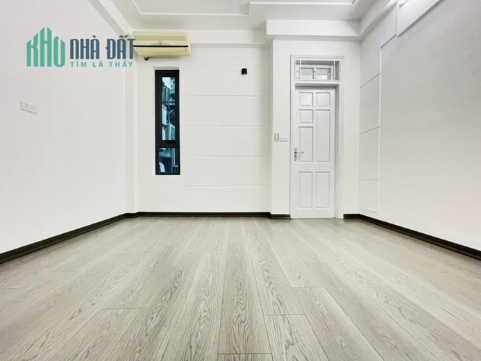SIÊU HIẾM CẦU GIẤY -  GẦN PHỐ - NHỈNH 3 TỶ - 3 NGỦ ĐỦ CÔNG NĂNG - MỚI ĐẸP - NGÕ 3 GÁC RỘNG THOÁNG