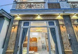 BÁN NHÀ TRỆT LẦU MỚI XÂY - HẺM 11 NGUYỄN VĂN LINH - NINH KIỀU - CẦN THƠ