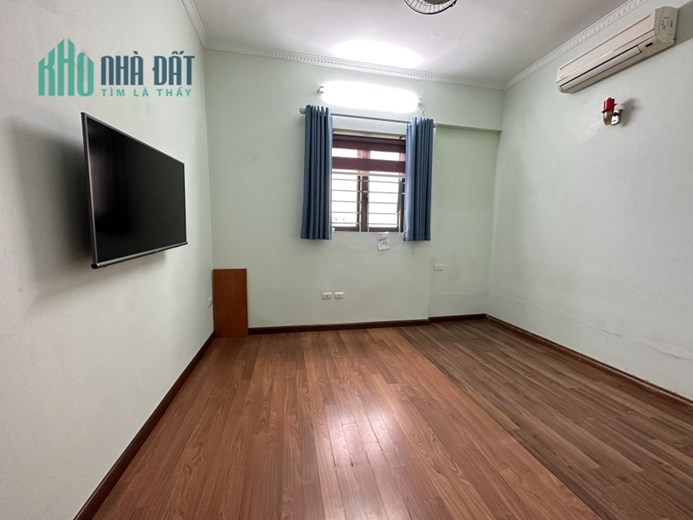 CHÍNH CHỦ BÁN CĂN B11A NAM TRUNG YÊN 63.5M2 LH 0965990898