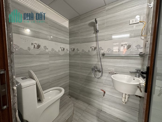 CHÍNH CHỦ BÁN CĂN B11A NAM TRUNG YÊN 63.5M2 LH 0965990898