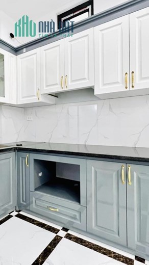 BÁN NHÀ PHỐ NHÂN HOÀ, DÂN XÂY, Ô TÔ ĐỖ CỬA, GẦN PHỐ 40 x 4 TẦNG, 4 NGỦ ĐỦ CÔNG NĂNG