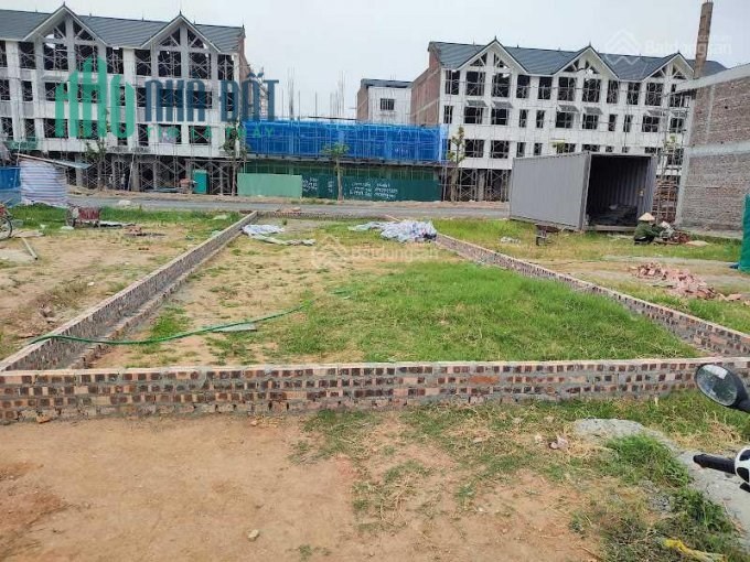 Bán lô đất sổ đỏ 998 có S 73,2m đường rộng 20,5m
