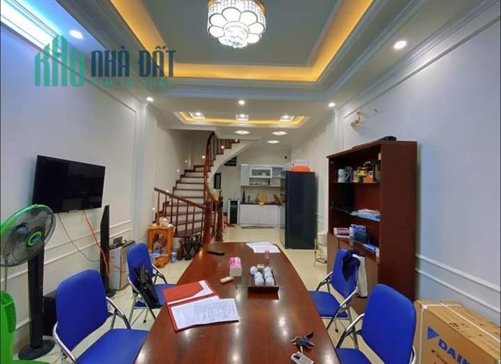 Trần Bình Cầu Giấy lô góc, full nội thất, nhà đẹp 5t ở ngay giá 6.8 tỷ 0343564283