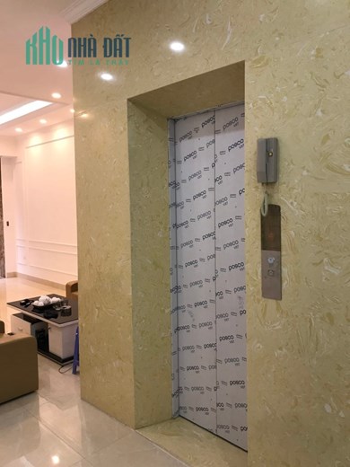 Trần Cung Hoàng Quốc Việt Nhà mới 6T thang máy Gara ô tô ngõ thông DT54m
