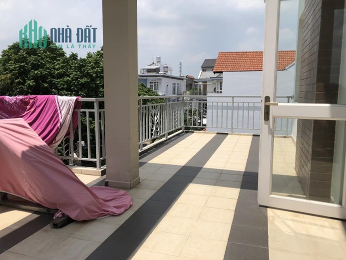 Giá giảm sâu, bán biệt thự cực đẹp gần Trường Chinh - Tân Bình rẻ như Bình Tân