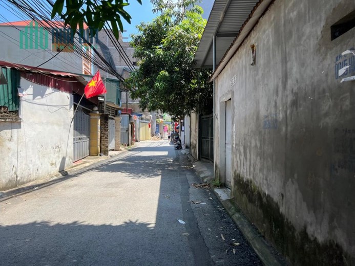 ĐẤT ĐÔNG DƯ( GIA LÂM)_ NGÕ Ô TÔ THÔNG_KHU VỰC PHAT TRIỂN_XÂY NHÀ CỰC ĐẸP _ KHU VỰC TRUNG TÂM_ 38 M2