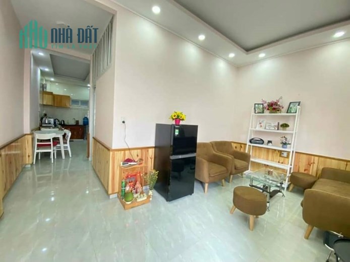 ( Nhà giá rẻ đây ) Chỉ 1.75 tỷ - Sở hữu ngay nhà giá rẻ hẻm ô tô tại Thái Phiên, Đà Lạt