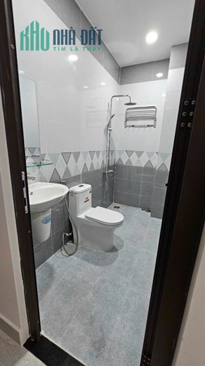 CHO THUÊ nhà 4 tầng HXH Lạc Long Quan Quận 11 – Giá thuê 22 triệu/tháng 7PN 4WC Phù hợp làm văn