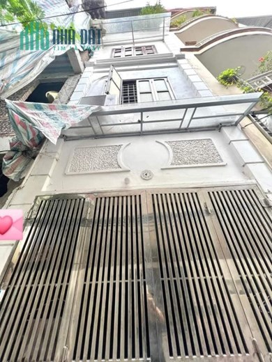 TRUNG TÂM QUẬN ĐỐNG ĐA MẶT NGÕ THÔNG - BA GÁC ĐỖ CỬA - SH QUAY ĐẦU THỎA MÁI DT:38M2 4 TẦNG 5 NGỦ