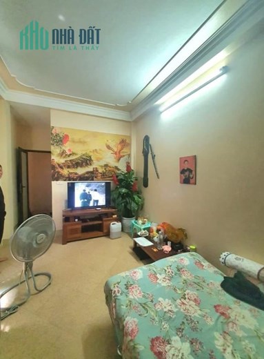 TRUNG TÂM QUẬN ĐỐNG ĐA MẶT NGÕ THÔNG - BA GÁC ĐỖ CỬA - SH QUAY ĐẦU THỎA MÁI DT:38M2 4 TẦNG 5 NGỦ