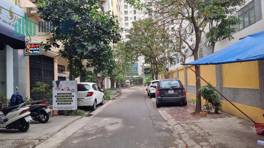 40m Mặt Tiền 6m Giá 5.5 Tỷ Phố Hào Nam. Nhà Lô Góc Ô Tô Đỗ Cửa. Chủ Thiện Chí Bán.