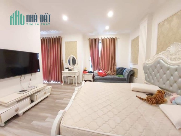 Bán nhà Lê Đức Thọ- Mỹ Đình ô tô đỗ cửa lô góc 45m2, 4T - nhà đẹp dân xây - Nhỉnh 5 tỷ