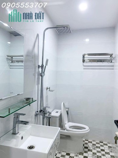 Tòa Homestay 4 tầng hiếm có phố LÊ ĐÌNH DƯƠNG, Hải Châu, Đà Nẵng- Kiệt Ô tô- 1 Nhà ra phố, Chỉ 3,x