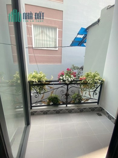 Nhà bán 4 Tầng hẻm thông sát đường Đặng Chất P2 Q8 - Giá 5.5 Tỷ